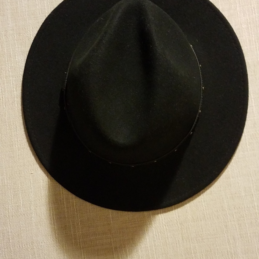 Black hat - Picture 4 of 4